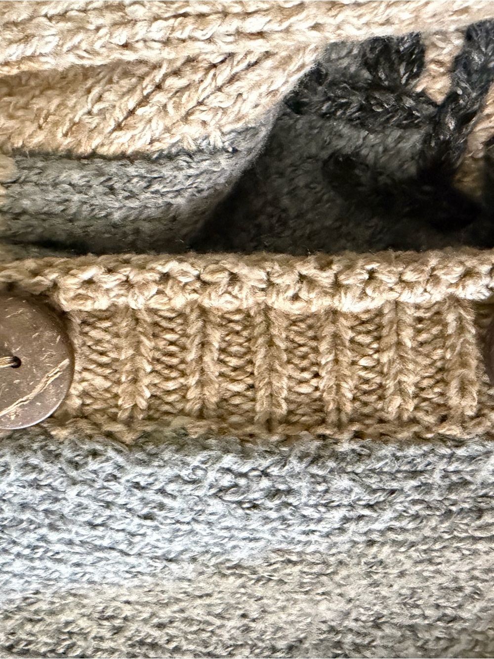 POL Beige & Gray Patterned Long Cardigan with Red Accents - Picture 8 of 8